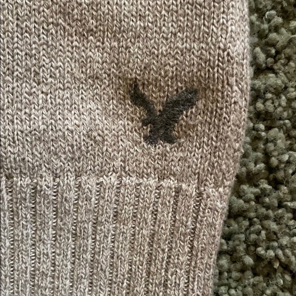 American Eagle Sweater - Picture 8 of 8